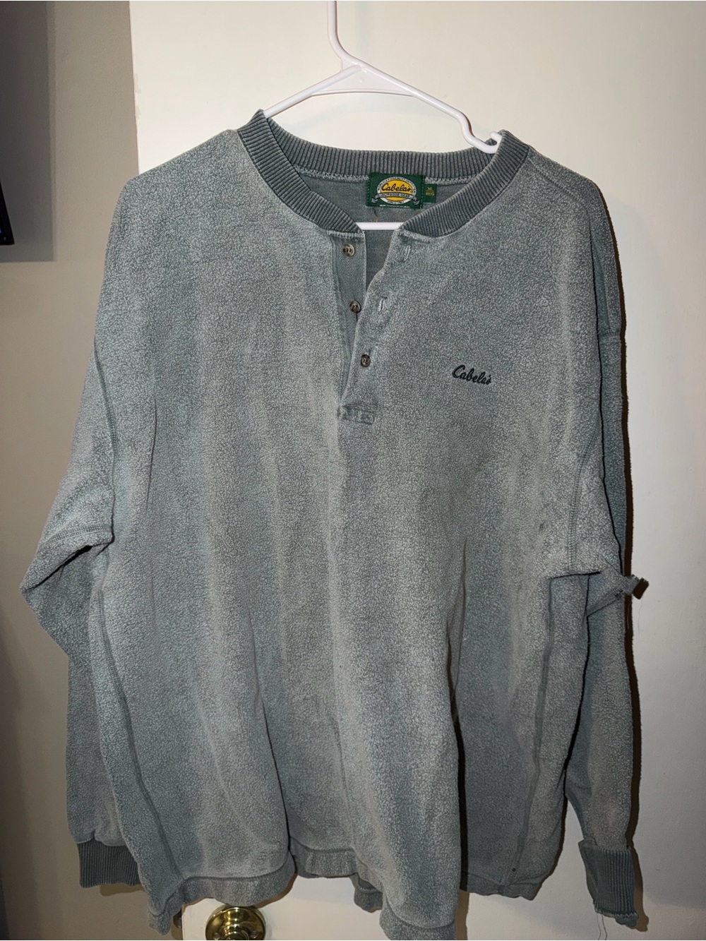 Cabela's Men's Heather Gray Pullover Henley Fleece